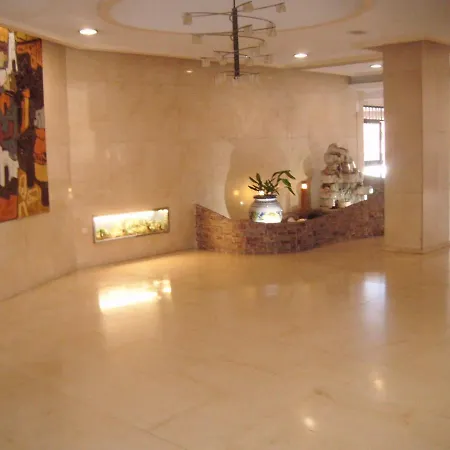 Nuevo La Torre Apartment *